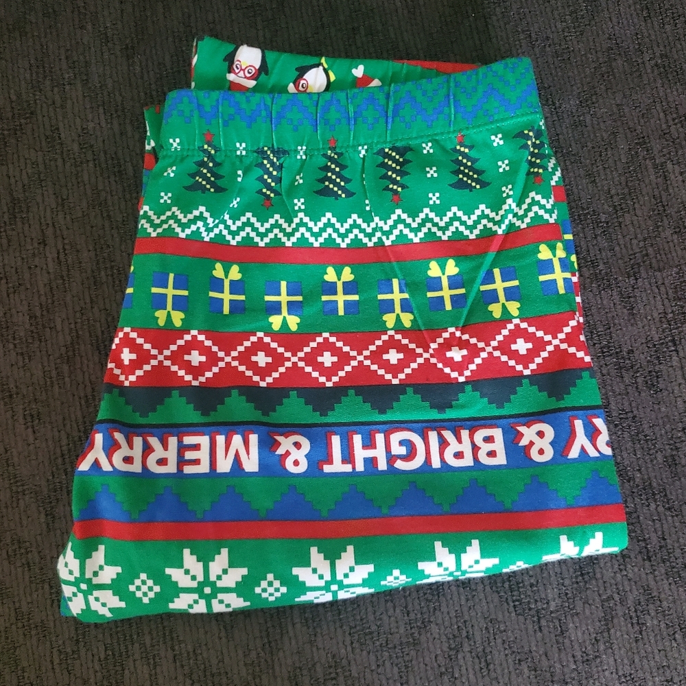 No Boundaries Christmas Leggings